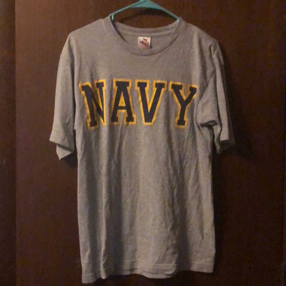 gray navy shirt
